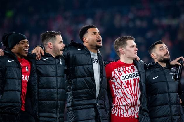 Junior Adamu (SC Freiburg, 20), Christian Guenter (SC Freiburg, 30), Noah Atubolu (SC Freiburg, 01), Matthias Ginter (SC Freiburg, 28), Manuel Gulde (SC Freiburg, 05) jubeln ueber den Sieg, GER, SC Freiburg vs West Ham United, Fussball UEFA Europa League, Achtelfinale Hinspiel, Saison 2023 2024, 07.03.2024 GER, SC Freiburg vs West Ham United, Fussball UEFA Europa League, Achtelfinale Hinspiel, Saison 2023 2024, 07.03.2024 Freiburg Copyright: xEibner-Pressefoto Memmlerx EP_MMR