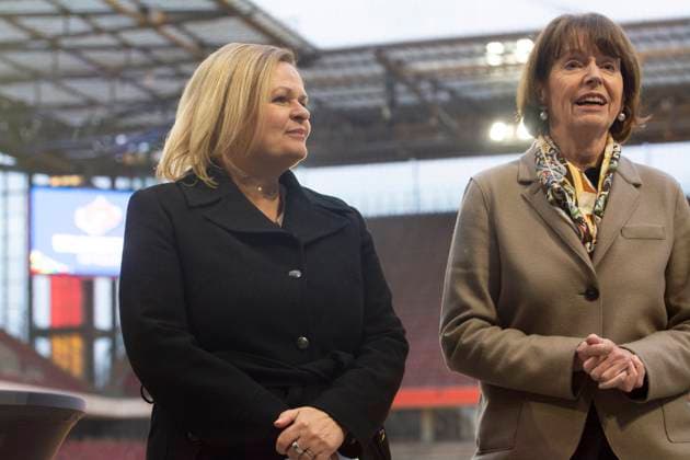 Nancy Faeserï¼aFederal Minister Of The Interior, Visits Rhein Energie Stadium 99 Days Before The UEFA EURO, EM, Europameisterschaft,Fussball 2024 Nancy Faeser, the Federal Minister of the Interior, and Henriette Reker, the Mayor of Cologne, are standing next to the trophy of UEFA Euro 2024 at the RheinEnergieStadion in Cologne, Germany, on March 7, 2024. Cologne Germany Copyright: xYingxTangx originalFilename:tang-notitle240307_nphdD.jpg