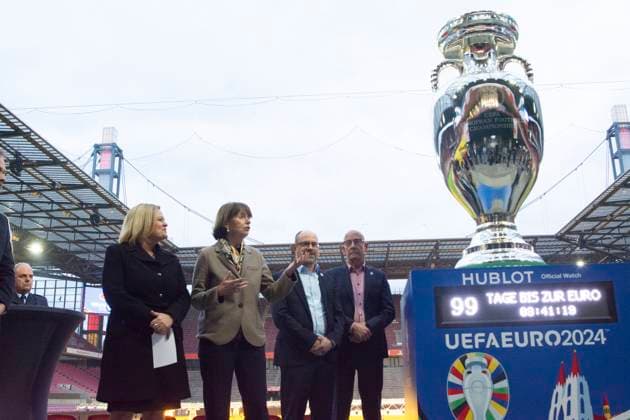 Nancy Faeserï¼aFederal Minister Of The Interior, Visits Rhein Energie Stadium 99 Days Before The UEFA EURO, EM, Europameisterschaft,Fussball 2024 Nancy Faeser, the Federal Minister of the Interior, and Henriette Reker, the Mayor of Cologne, are standing next to the trophy of UEFA Euro 2024 at the RheinEnergieStadion in Cologne, Germany, on March 7, 2024. Cologne Germany Copyright: xYingxTangx originalFilename:tang-notitle240307_npHKn.jpg
