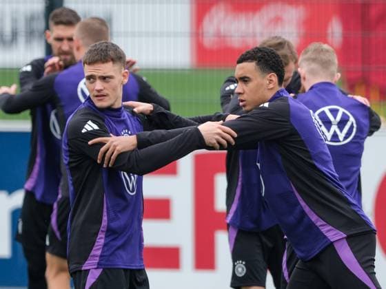 Florian Wirtz (Deutschland) und Jamal Musiala (Deutschland), GER, Training, Fußball-Nationalmannschaft der Maenner, DFB-Campus, Frankfurt am Main, 19.03.2024. GER, Training, Fußball-Nationalmannschaft der Maenner, DFB-Campus, Frankfurt am Main, 19.03.2024. Frankfurt Copyright: xEibner-Pressefoto FlorianxWieganx EP_FWD