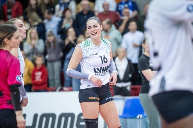 Mikala Mogensen (USC Muenster, 16) Lachen, Freude Allianz MTV Stuttgart - USC Muenster, 23.03.2024, Stuttgart (SCHARRena), DEU Allianz MTV Stuttgart - USC Muenster, Volleyball Bundesliga, Frauen, VBL, Saison 2023 24, 23.03.2024, Stuttgart (SCHARRena), DEU Stuttgart Copyright: xSandyxDinkelackerx EP_SDR
