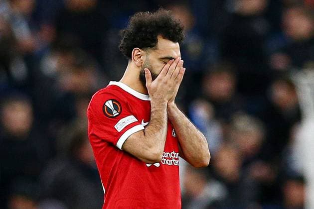 Sport Bilder des Tages Mohamed Salah of Liverpool shows a look of dejection Liverpool v Atalanta, UEFA Europa League, Quarter Final, First Leg, Football, Anfield, Liverpool, UK - 11 Apr 2024 EDITORIAL USE ONLY No use with unauthorised audio, video, data, fixture lists, club league logos or live services. Online in-match use limited to 120 images, no video emulation. No use in betting, games or single club league player publications. Copyright: xMattxWest Shutterstockx 14424886ax