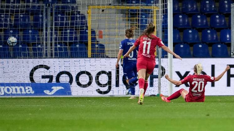 Meike Meßmer (Messmer, Köln, 20) erzielt das Tor zum 0:1, Treffer, Torerfolg, Highlight, Action, Aktion, Spielszene, 15.04.2024, Sinsheim (Hoffenheim) (Deutschland), Fussball, Google Pixel Frauen-Bundesliga, TSG 1899 Hoffenheim - 1. FC Köln, DFB DFL REGULATIONS PROHIBIT ANY USE OF PHOTOGRAPHS AS IMAGE SEQUENCES AND OR QUASI-VIDEO.