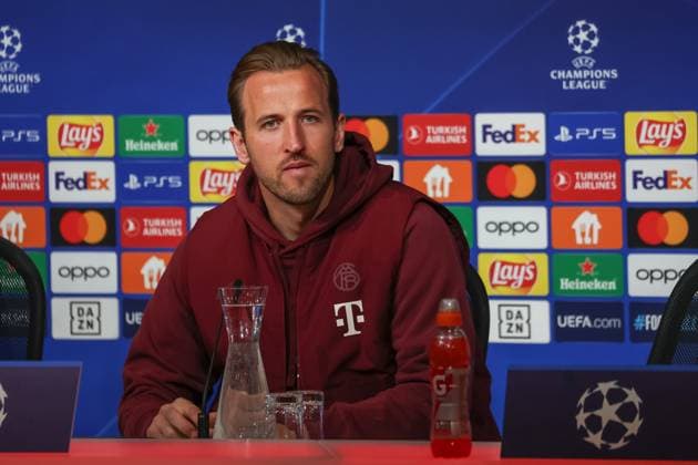 Harry Kane (FC Bayern Muenchen, 09) bei der Pressekonferenz, Internationale Pressekonferenz, FC Bayern Muenchen, Fussball, UEFA Champions League, Viertelfinale Rueckspiel, Saison 23 24, 16.04.2024, Internationale Pressekonferenz, FC Bayern Muenchen, Fussball, UEFA Champions League, Viertelfinale Rueckspiel, Saison 23 24, 16.04.2024 Muenchen Copyright: xEibner-Pressefoto JennixMaulx EP_JML