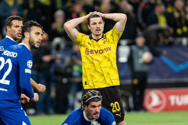 GER, UEFA Champions League, Borussia Dortmund vs Atlà tico Madrid Atletico Madrid 16.04.2024, Signal Iduna Park, Dortmund, GER, UEFA Champions League, Borussia Dortmund vs Atlà tico Madrid Atletico Madrid Im Bild: Marcel Sabitzer (BV Borussia Dortmund, 20) verärgert, enttäuscht, sauer, Hände am Kopf, Gestik, Mimik, Emotionen