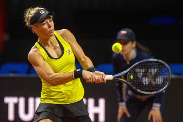 Laura Siegemund (GER). xettx,Deutschland, Stuttgart, 17.04.2024, Tennis, Porsche Tennis Grand Prix, Day 5, 2024, Runde 1, M.Kostyuk-L.Siegemund, Porsche Arena Foto: A2 Bildagentur Peter Hartenfelser