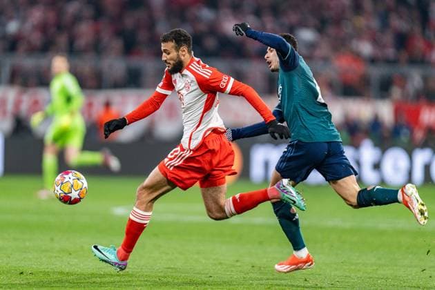 Gabriel Martinelli (FC Arsenal London, 11) Noussair Mazraoui (FC Bayern Muenchen, 40) FC Bayern Muenchen vs. FC Arsenal, Fussball, UEFA Champions League, Viertelfinale Quarterfinal, 17.04.2024 FC Bayern Muenchen vs. FC Arsenal, Fussball, UEFA Champions League, Viertelfinale Quarterfinal, 17.04.2024 München Copyright: xEibner-Pressefoto BahhoxKarax EP_BKA