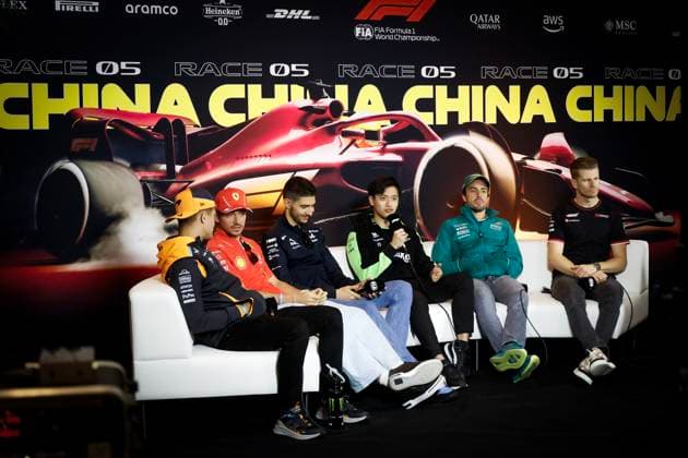 press conference, PK, Pressekonferenz NORRIS Lando (gbr), McLaren F1 Team MCL38, portrait, ZHOU Guanyu (chi), Stake F1 Team Kick Sauber C44, portrait, OCON Esteban (fra), Alpine F1 Team A524, portrait, ALONSO Fernando (spa), Aston Martin F1 Team AMR24, portrait, HULKENBERG Nico (ger), Haas F1 Team VF-24 Ferrari, portrait, LECLERC Charles (mco), Scuderia Ferrari SF-24, portrait during the Formula 1 Lenovo Chinese Grand Prix 2024, 5th round of the 2024 Formula One World Championship, WM, Weltmeisterschaft from April 19 to 21, 2024 on the Shanghai International Circuit, in Shanghai, China - F1 - CHINESE GRAND PRIX 2024 DPPI Panoramic 00093
