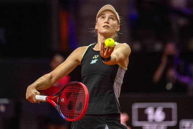 Elena Rybakina (KAZ). xettx, Deutschland, Stuttgart, 19.04.2024, Tennis, Porsche Tennis Grand Prix, Day 7, 2024, Viertelfinale, E.Rybakina-J.Paolini, Porsche Arena Foto: A2 Bildagentur Peter Hartenfelser