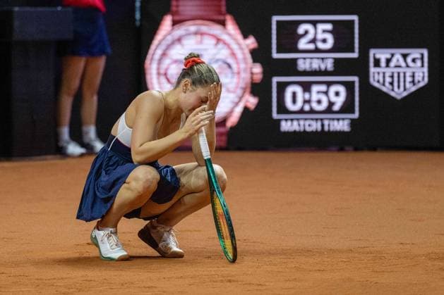 Die enttäuschte, rustrierte, niedergeschlagene Marta Kostyuk (UKR), fand heute nicht zu Ihrem Spiel. xettx, Deutschland, Stuttgart, 21.04.2024, Tennis, Porsche Tennis Grand Prix, Day 9, 2024, Finale, E.Rybakina-M.Kostyuk, Porsche Arena Foto: A2 Bildagentur Peter Hartenfelser