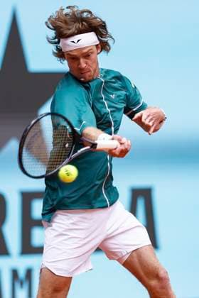 April 26, 2024, Madrid, Madrid, SPAIN: Andrey Rublev of Russia in action against Facundo Bagnis of Argentina during the Mutua Madrid Open 2024, ATP, Tennis Herren Masters 1000 and WTA, Tennis Damen 1000, tournament celebrated at Caja Magica on April 26, 2024 in Madrid, Spain. Madrid SPAIN - ZUMAa181 20240426_zaa_a181_017 Copyright: xIrinaxR.xHipolitox