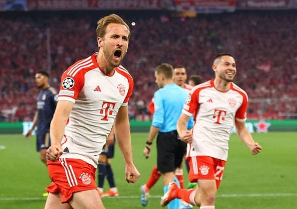 Harry Kane of Bayern Munich celebrates scoring his sides second goal Bayern Munich v Real Madrid, UEFA Champions League, Semi Final, First Leg, Football, Allianz Arena, Munich, Germany - 30 Apr 2024 EDITORIAL USE ONLY No use with unauthorised audio, video, data, fixture lists, club league logos or live services. Online in-match use limited to 120 images, no video emulation. No use in betting, games or single club league player publications. Copyright: xMichaelxZemanek Shutterstockx 14454338av
