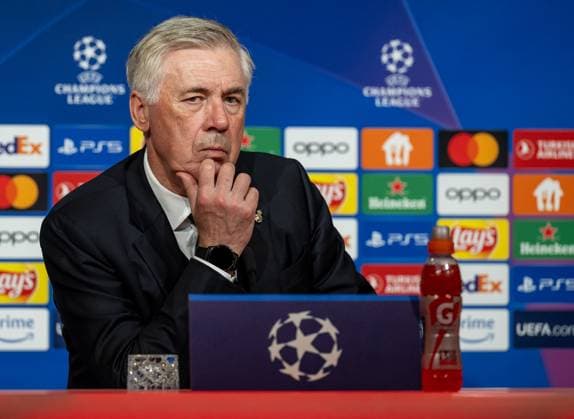 Carlo Ancelotti (Chef-Trainer Head Coach, Real Madrid CF) bei der Pressekonferenz nach dem Spiel. GER, FC Bayern Muenchen vs. Real Madrid CF, Fussball, Champions League, Halbfinale, Hinspiel, Spielzeit 2023 2024, 30.04.2024. (DFL DFB REGULATIONS PROHIBIT ANY USE OF PHOTOGRAPHS as IMAGE SEQUENCES and or QUASI-VIDEO). GER, FC Bayern Muenchen vs. Real Madrid CF, Fussball, Champions League, Halbfinale, Hinspiel, Spielzeit 2023 2024, 30.04.2024. Muenchen Copyright: xEibner-Pressefoto HeikexFeinerx EP_HFR