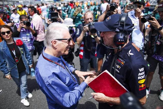 Piero Ferrari (ita), son of Enzo Ferrari, NEWEY Adrian (gbr), Chief Technical Officer of Red Bull Racing, portrait during the Formula 1 Crypto.com Miami Grand Prix 2024, 6th round of the 2024 Formula One World Championship, WM, Weltmeisterschaft from May 3 to 5, 2024 on the Miami International Autodrome, in Miami, United States of America - F1 - MIAMI GRAND PRIX 2024 DPPI Panoramic 240504_R06_MIAMI_DP_EA027057.JPG