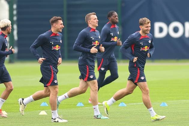 RB Leipzig Training 1. Bundesliga Leipzig, 07.05.2024, Trainingszentrum am Cottaweg, Saison 2023 2024, Fußball, Männer, 1. Bundesliga , RB Leipzig Training , Im Bild v.l.: Willi Orban, Lukas Klostermann und Christopher Lenz ,