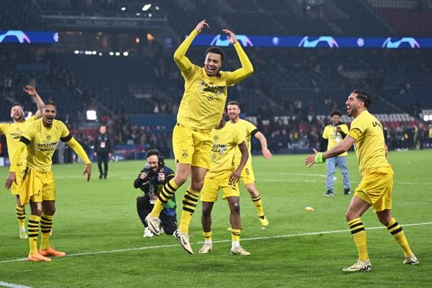 Paris, Parc des Princes, 07.05.24, GER, Herren, UEFA Champions League, Halbfinale, Saison 2023-2024, Paris Saint Germain - Borussia Dortmund Bild: Schlussjubel, Emotion, Freude bei Felix NMECHA (Dortmund) Only for editorial use! UEFA regulations prohibit any use of photographs as image sequences and or quasi-video. Frankreich