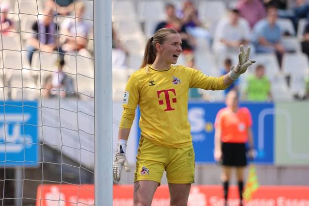GER, SGS Essen vs. 1.FC Koeln, Fussball, Google Pixel Frauen-Bundesliga, 21. Spieltag, Spielzeit 2023 2024, 11.05.2024 Jasmin Pal (1.FC Koeln, 1) DFL REGULATIONS PROHIBIT ANY USE OF PHOTOGRAPHS AS IMAGE SEQUENCES AND OR QUASI-VIDEO GER, SGS Essen vs. 1.FC Koeln, Fussball, Google Pixel Frauen-Bundesliga, 21. Spieltag, Spielzeit 2023 2024, 11.05.2024 Essen Copyright: xEibner-Pressefoto xFrankxZeisingx EP_FZG