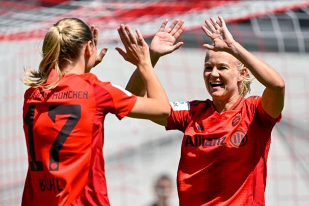 v.li.: Klara Bühl (FC Bayern München, FCB, 17) Pernille Harder (FC Bayern München, FCB, 21) mit Torjubel, Jubel, Torjubel, Torerfolg, celebrate the goal, goal, celebration, Jubel ueber das Tor zum 2:0 durch Pernille Harder (FC Bayern München, FCB, 21), optimistisch, Action, Aktion, 12.05.2024, München (Deutschland), Fussball, Google Pixel Frauen-Bundesliga, FC Bayern München - 1. FC Nürnberg, DFB DFL REGULATIONS PROHIBIT ANY USE OF PHOTOGRAPHS AS IMAGE SEQUENCES AND OR QUASI-VIDEO.