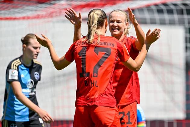 v.li.: Klara Bühl (FC Bayern München, FCB, 17) Pernille Harder (FC Bayern München, FCB, 21) mit Torjubel, Jubel, Torjubel, Torerfolg, celebrate the goal, goal, celebration, Jubel ueber das Tor zum 2:0 durch Pernille Harder (FC Bayern München, FCB, 21), optimistisch, Action, Aktion, 12.05.2024, München (Deutschland), Fussball, Google Pixel Frauen-Bundesliga, FC Bayern München - 1. FC Nürnberg, DFB DFL REGULATIONS PROHIBIT ANY USE OF PHOTOGRAPHS AS IMAGE SEQUENCES AND OR QUASI-VIDEO.