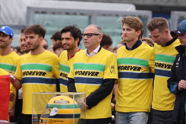 16.05.2024, Autodromo Enzo e Dino Ferrari, Imola, Formel 1 Grand Prix Emilia Romagna 2024 ,im Bild Sebastian Vettel rennt mit allen Fahrern der Formel 1, Formel 2 und Formel 3 über die Strecke, zum Gedenken an die tödlich verunglückten Ayrton Senna und Roland Ratzenberger. Pierre Gasly (FRA), Alpine F1 Team, Carlos Sainz Jr. (ESP), Scuderia Ferrari HP Stefano Domenicali, Logan Sargeant (USA), Williams Racing, Nico Hülkenberg (DEU), Haas F1 Team, Defodi-506_20240516_hbr_2565