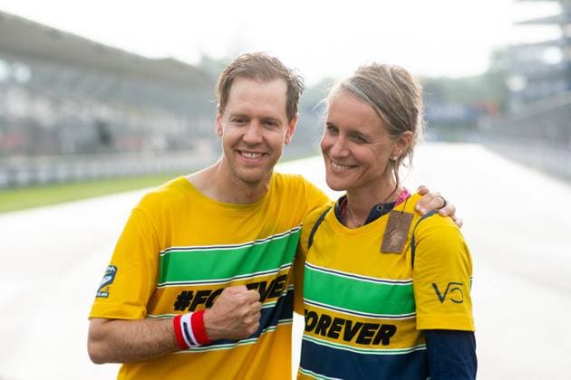Sebastian Vettel (Deutschland, Rennfahrer), Britta Roeske (Pressesprecherin) beim Forever Senna Gedenklauf fuer den 1994 toedlich verunglueckten Ayrton Senna (Brasilien), ITA, Formel 1 Weltmeisterschaft, Grand Prix Emilia-Romagna Imola, Autodromo Enzo e Dino Ferrari, Media Day, 16.05.2024 ITA, Formel 1 Weltmeisterschaft, Grand Prix Emilia-Romagna Imola, Autodromo Enzo e Dino Ferrari, Media Day, 16.05.2024 Imola Copyright: xEibner-Pressefoto Memmlerx EP_MMR