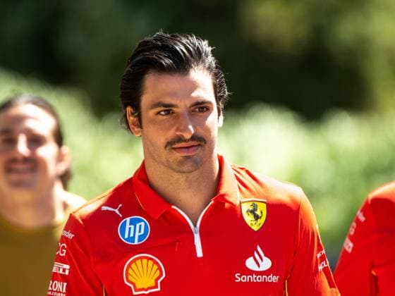 Carlos Sainz (Scuderia Ferrari HP, 55), ITA, Formel 1 Weltmeisterschaft, Grand Prix Emilia-Romagna Imola, Autodromo Enzo e Dino Ferrari, Ankunft der Fahrer, 17.05.2024 ITA, Formel 1 Weltmeisterschaft, Grand Prix Emilia-Romagna Imola, Autodromo Enzo e Dino Ferrari, Ankunft der Fahrer, 17.05.2024 Imola Copyright: xEibner-Pressefoto Memmlerx EP_MMR
