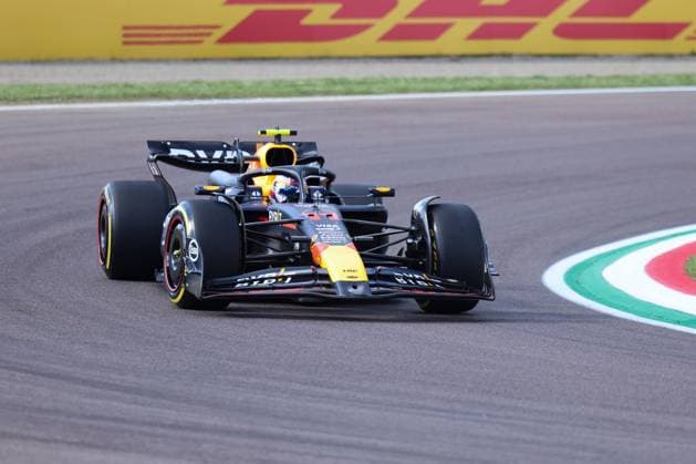 11Sergio Checo Perez (Oracle Red Bull Racing, 11), Freies Training 2, FP2 ,ITA, Formel 1 Weltmeisterschaft, Grand Prix Emilia-Romagna Imola, Autodromo Enzo e Dino Ferrari, Media Day, 17.05.2024 ITA, Formel 1 Weltmeisterschaft, Grand Prix Emilia-Romagna Imola, Autodromo Enzo e Dino Ferrari, Media Day, 17.05.2024 Imola Copyright: xEibner-Pressefoto AnnikaxGrafx EP_AGF