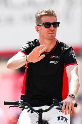Nico Hulkenberg of Germany and Haas F1 gestikuliert, Gestik, Race, F1 Grand Prix of Monaco, Monaco am 26. May 2024 in Monte Carlo, Monaco. (Foto von Diogo Cardoso DeFodi Images) Nico Hulkenberg of Germany and Haas F1 gestures in pit lane, Race, F1 Grand Prix of Monaco, Monaco on May 26, 2024 in Monte Carlo, Monaco. (Photo by Diogo Cardoso DeFodi Images) Defodi-645_f1mon20240526_0149