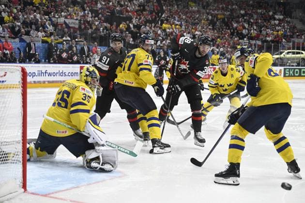 L-R goalkeeper Filip Gustavsson (SWE), John Tavares (CAN), Victor Hedman (SWE), Brandon Hagel (CAN), Lucas Raymond (SWE) and Erik Karlsson (SWE) in action during the 2024 IIHF World Championship, WM, Weltmeisterschaft match for the third place, Sweden vs Canada, in Prague, Czech Republic, on May 26, 2024. (CTKxPhoto MichalxKamaryt) CTKPhotoP2024052604032 CTKPhotoP2024052604032