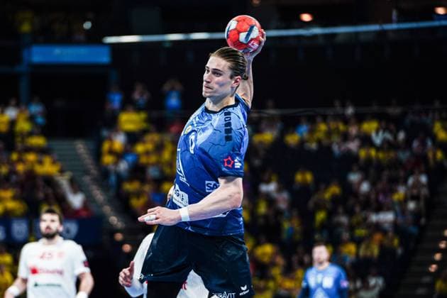 Wurf Tor Juri Knorr (Rhein-Neckar Loewen, 10) GER, Dinamo Bukarest vs. Rhein-Neckar Loewen, Handball, EHF European League, Spiel um Platz 3, Saison 2023 2024, 26.05.2024 GER, Dinamo Bukarest vs. Rhein-Neckar Loewen, Handball, EHF European League, Spiel um Platz 3, Saison 2023 2024, 26.05.2024 Hamburg Copyright: xEibnerxPressefoto MarcelxvonxFehrnx EP_MFN