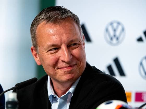 Jens Kramer (CDU, Buergermeister Blankenhain), GER, Pressekonferenz DFB Fussball Herren Nationalmannschaft Deutschland, Trainingslager Blankenhain, UEFA Fussball Europameisterschaft 2024, 27.05.2024 DFB regulations prohibit any use of photographs as image sequences and or quasi-video GER, Pressekonferenz DFB Fussball Herren Nationalmannschaft Deutschland, Trainingslager Blankenhain, UEFA Fussball Europameisterschaft 2024, 27.05.2024 Blankenhain Copyright: xEibner-Pressefoto Memmlerx EP_MMR