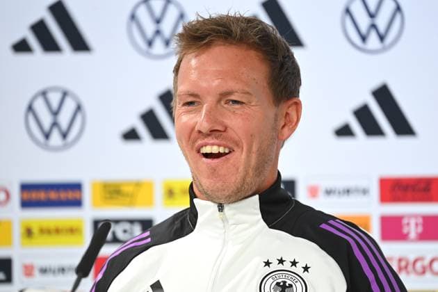 Bundestrainer Julian NAGELSMANN (GER), lacht,lachen,lachend,optimistisch,gutgelaunt. Einzelbild,angeschnittenes Einzelmotiv,Portraet,Portrait,Porträt PRESSEKONFERENZ Deutsche Fussball Nationalmannschaft,Fussball Trainingslager in Blankenhain Thueringen am 27.05.2024, Â