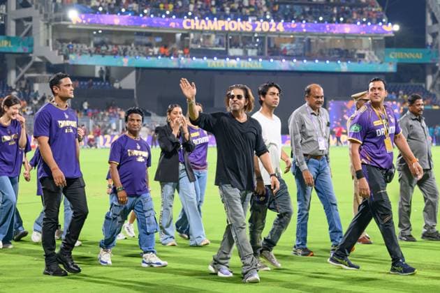 May 26, 2024, Chennai, Tamilnadu, India: Chennai, May26th, 2024 - Bollywood actor and Kolkatta Knight Riders team owner Shah Rukh Khan walks around the ground with his son, family and friends post his team winning the IPL2024,T20,Finals after they defeated the Sunrisers Hyderabad at the M.A.Chidambaram Stadium in Chennai, India. Chennai India - ZUMAc251 20240526_znp_c251_069 Copyright: xVikramxChandrasekarx