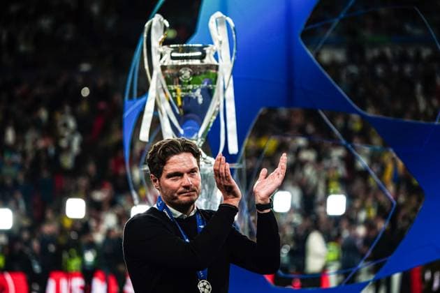 Edin Terzic (Borussia Dortmund, Trainer) mit Champions League Pokal ENG, Borussia Dortmund vs. Real Madrid, Fussball, Champions League, Finale, Saison 2023 2024, 01.06.2024 ENG, Borussia Dortmund vs. Real Madrid, Fussball, Champions League, Finale, Saison 2023 2024, 01.06.2024 London Copyright: xEibner-Pressefoto MarcelxvonxFehrnx EP_MFN