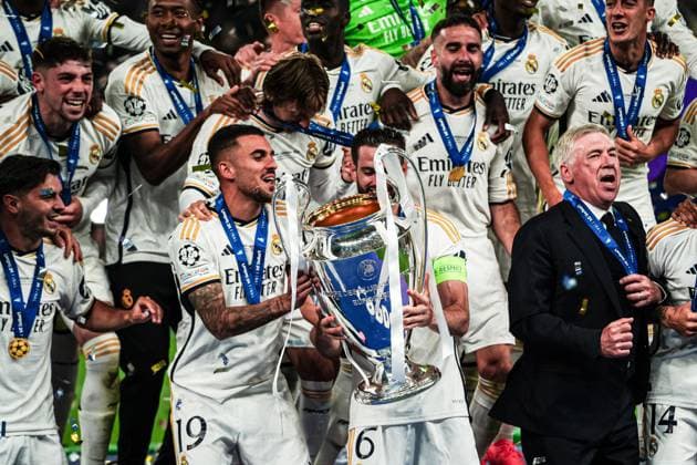 Siegerehrung Real Madrid ENG, Borussia Dortmund vs. Real Madrid, Fussball, Champions League, Finale, Saison 2023 2024, 01.06.2024 ENG, Borussia Dortmund vs. Real Madrid, Fussball, Champions League, Finale, Saison 2023 2024, 01.06.2024 London Copyright: xEibner-Pressefoto MarcelxvonxFehrnx EP_MFN