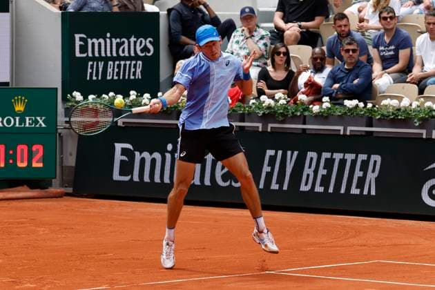 June 3, 2024, Paris, Paris, France: June 3, 2024, Paris, Paris, France. Alex De Minaur (AUS) in action during the tennis Grand Slam of Roland Garros 2024, day 9, match between Alex De Minaur (AUS) and Daniil Medvedev (â€) at Roland Garros Stadium - on jjune 3 2024.Paris - France Paris France - ZUMAb253 20240603_zsp_b253_040 Copyright: xLoicxBaratouxx