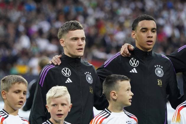 Männer Nationalmannschaft, Fussball, Freundschaftsspiel, Länderspiel, Testspiel, Deutschland-Ukraine , 03.06.2024, Max-Morlock Stadion Nürnberg Florian Wirtz, Jamal Musiala, beide Nationalhymne singen Deutschland,