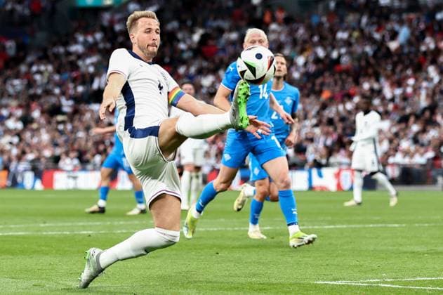 Harry Kane of England England v Iceland, International Friendly, Länderspiel, Nationalmannschaft Football, Wembley Stadium, London, UK, 07 June 2024 EDITORIAL USE ONLY No use with unauthorised audio, video, data, fixture lists, club league logos or live services. Online in-match use limited to 120 images, no video emulation. No use in betting, games or single club league player publications. Copyright: xJamesxMarsh Shutterstockx 14523617aw
