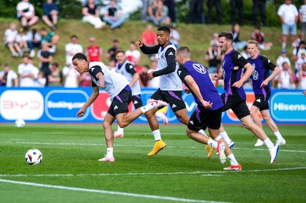 Jamal Musiala (Deutschland , 10) am Ball, GER, DFB, Oeffentliches Training, Fussball Herren Nationalmannschaft Deutschland, UEFA Fussball Europameisterschaft 2024, Herzogenaurach 10.06.2024. GER, DFB, Oeffentliches Training, Fussball Herren Nationalmannschaft Deutschland, UEFA Fussball Europameisterschaft 2024, Herzogenaurach 10.06.2024. Herzogenaurach Copyright: xEibner-Pressefoto FlorianxWieganx EP_FWD