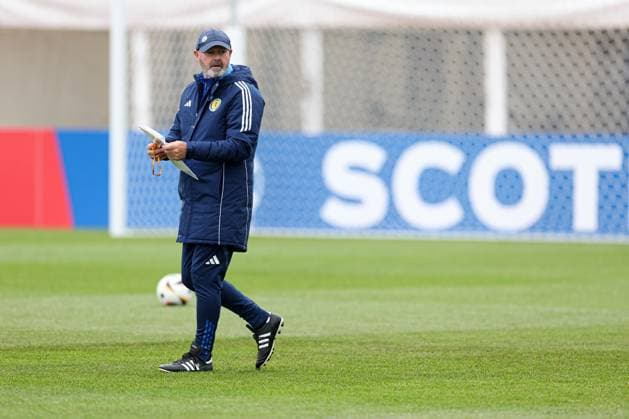 Scotland coach Coach Steve Clarke during the training session Scotland Training Session and press conference, PK, Pressekonferenz UEFA European Championship, EM, Europameisterschaft 2024, Group A Football, Stadion am Groben, Garmisch-Partenkirchen, Germany, 11 Jun 2024 EDITORIAL USE ONLY No use with unauthorised audio, video, data, fixture lists, club league logos or live services. Online in-match use limited to 120 images, no video emulation. No use in betting, games or single club league player publications. Copyright: xPaulxCurrie Shutterstockx 14523736c