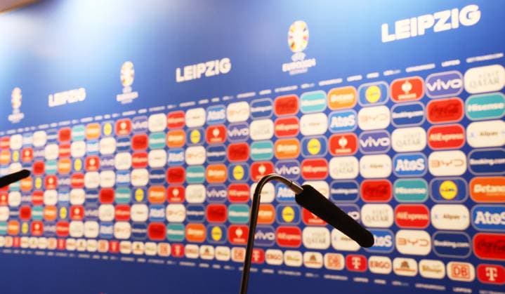 EM Host City Leipzig Stadium Open Media Day Leipzig, 11.06.2024, Stadion Leipzig, Fussball, UEFA EURO, EM, Europameisterschaft,Fussball 2024, Host City Leipzig , Offener Medientag im Stadion. , Im Foto; EM UEFA Branding. Pressekonferenzraum , Nur zur redaktionellen Nutzung. Only editorial use. ,