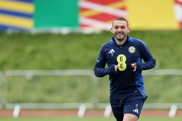 John McGinn of Scotland during the training session Scotland Training Session and press conference, PK, Pressekonferenz UEFA European Championship, EM, Europameisterschaft 2024, Group A Football, Stadion am Groben, Garmisch-Partenkirchen, Germany, 11 Jun 2024 EDITORIAL USE ONLY No use with unauthorised audio, video, data, fixture lists, club league logos or live services. Online in-match use limited to 120 images, no video emulation. No use in betting, games or single club league player publications. Copyright: xPaulxCurrie Shutterstockx 14523736q