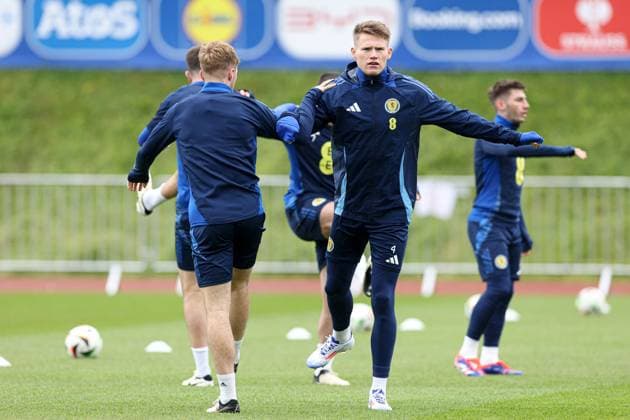 Scott McTominay of Scotland during the training session Scotland Training Session and press conference, PK, Pressekonferenz UEFA European Championship, EM, Europameisterschaft 2024, Group A Football, Stadion am Groben, Garmisch-Partenkirchen, Germany, 11 Jun 2024 EDITORIAL USE ONLY No use with unauthorised audio, video, data, fixture lists, club league logos or live services. Online in-match use limited to 120 images, no video emulation. No use in betting, games or single club league player publications. Copyright: xPaulxCurrie Shutterstockx 14523736ac