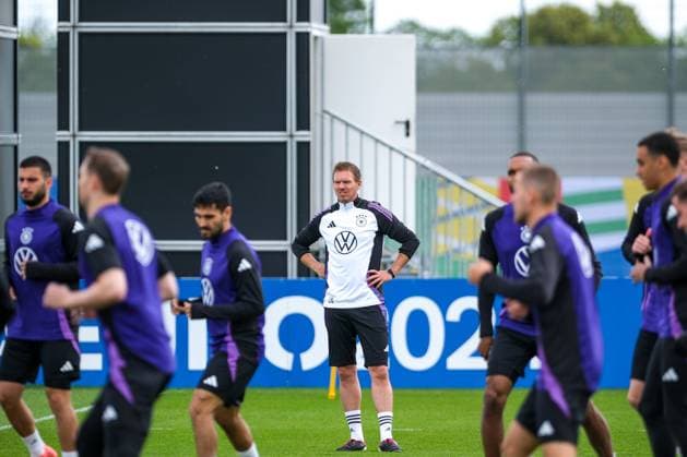 Julian Nagelsmann (Deutschland , Trainer) Gestik, Mimik, GER, DFB, Training, Fussball Herren Nationalmannschaft Deutschland, UEFA Fussball Europameisterschaft 2024, Herzogenaurach 12.06.2024. GER, DFB, Training, Fussball Herren Nationalmannschaft Deutschland, UEFA Fussball Europameisterschaft 2024, Herzogenaurach 12.06.2024. Herzogenaurach Copyright: xEibner-Pressefoto FlorianxWieganx EP_FWD