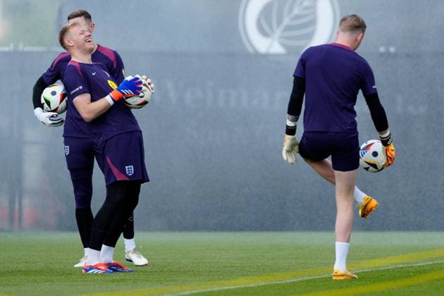 Jordan Pickford of England, Aaron Ramsdale of England England Training Session and press conference, PK, Pressekonferenz UEFA European Championship, EM, Europameisterschaft 2024, Group C, Football, Spa & Golf Resort Weimarer Land, Blankenhain, Germany, 13 Jun 2024 EDITORIAL USE ONLY No use with unauthorised audio, video, data, fixture lists, club league logos or live services. Online in-match use limited to 120 images, no video emulation. No use in betting, games or single club league player publications. Copyright: xDavexShopland Shutterstockx 14523765y