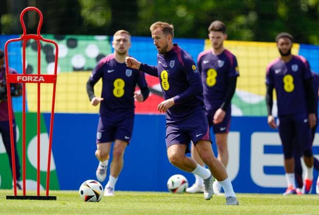 Sport Bilder des Tages Harry Kane of England England Training Session and press conference, PK, Pressekonferenz UEFA European Championship, EM, Europameisterschaft 2024, Group C, Football, Spa & Golf Resort Weimarer Land, Blankenhain, Germany, 13 Jun 2024 EDITORIAL USE ONLY No use with unauthorised audio, video, data, fixture lists, club league logos or live services. Online in-match use limited to 120 images, no video emulation. No use in betting, games or single club league player publications. Copyright: xDavexShopland Shutterstockx 14523765af