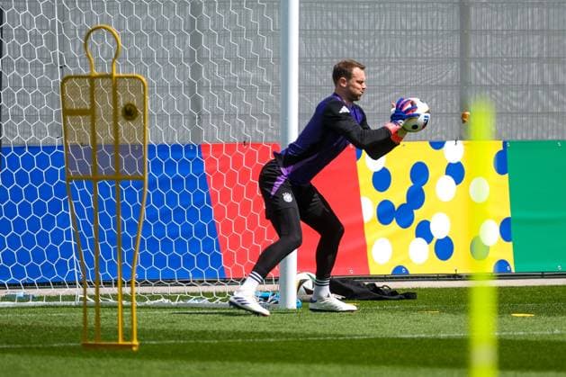 Manuel Neuer (Deutschland , 01) am Ball, GER, Abschlusstraining MD-1, Maenner Nationalmannschaft vor Deutschland vs Schottland, UEFA Europameisterschaft 2024, Fussball, Herzogenaurach, 13.06.2024. GER, Abschlusstraining MD-1, Maenner Nationalmannschaft vor Deutschland vs Schottland, UEFA Europameisterschaft 2024, Fussball, Herzogenaurach, 13.06.2024. Herzogenaurach Copyright: xEibner-Pressefoto FlorianxWieganx EP_FWD