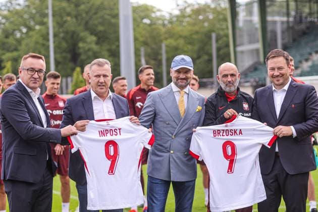 14.06.2024 HANNOVER, NIEMCY PILKA NOZNA (FOOTBALL) UEFA EURO, EM, Europameisterschaft,Fussball 2024 - CENTRUM TRENINGOWE REPREZENTACJI POLSKI - HANNOVER 96 ACADEMIE KONFERENCJA PRASOWA I TRENING REPREZENTACJI POLSKI NZ CEZARY KULESZA PREZES PZPN, RAFAL BRZOSKA - PREZES FIRMY INPOST, PODPISANIE UMOWY Z PZPN, MICHAL PROBIERZ TRENER HEAD COACH SELEKCJONER REPREZENTACJI POLSKI, LUKASZ WACHOWSKI SEKRETARZ GENERALNY PZPN FOTO LUKASZ GROCHALA CYFRASPORT NEWSPIX.PL --- Newspix.pl POLISH FOOTBALL national team, Nationalteam press conference, PK, Pressekonferenz AND TRAINING SESSION ON EURO 2024 IN HANOVER 20240614CSLG0023
