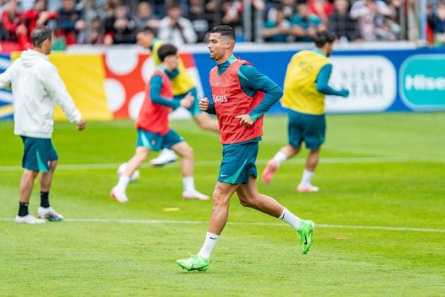 Cristiano Ronaldo Portugal Training EURO2024, Public Training, Oeffentliches Training, Herren, Fussball, 14.06.2024 Portugal Training EURO2024, Public Training, Oeffentliches Training, Herren, Fussball, 14.06.2024 Guetersloh Copyright: xEibner-Pressefoto BahhoxKarax EP_POR