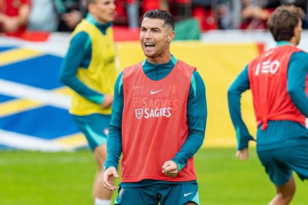 Cristiano Ronaldo Portugal Training EURO2024, Public Training, Oeffentliches Training, Herren, Fussball, 14.06.2024 Portugal Training EURO2024, Public Training, Oeffentliches Training, Herren, Fussball, 14.06.2024 Guetersloh Copyright: xEibner-Pressefoto BahhoxKarax EP_POR
